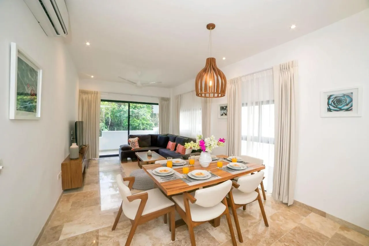 Brava Residence Tulum 3*,